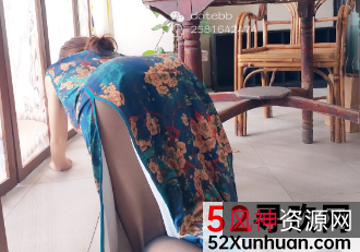 娜美：复古旗袍的神奇魔法，让人惊叹不已