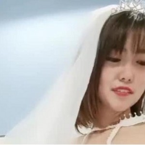 极品女主播白色婚纱联袂撞衫，2.5G视频惊艳绝伦，甜甜的视频让你欲罢不能