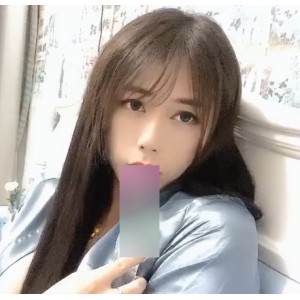 粥粥吃瓜视频：追梦小女生的性感漂亮之路