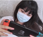 Onlyfans光“阴”网红『娜娜』高清原版视频：美若天仙的完美身材、清新笑容，观众沉醉于她的性感诱惑中