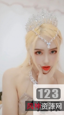 热鲨QUEEN抖音号直播小桥释放，精彩绝伦！