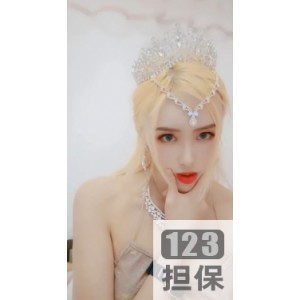 热鲨QUEEN抖音号直播小桥释放，精彩绝伦！