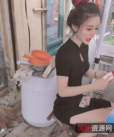 《空姐迷人蔓CC:美丽状态,性感衣裳,土豪互动,提升生活质量》