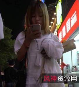 美貌财富:旗袍美女约会逛街,16V3G资源视角变化,饱满小嘴从天花板落下!