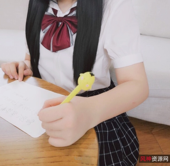 抖音美少女三寸妹子:制服私房热舞,青纯高清观感动人心!