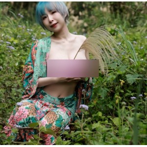 绝美花神黎菲儿火热发布127P1V314M视频资源，欣赏米莉·拉斯般的容貌，体验虔诚的心态，感受美的力量！