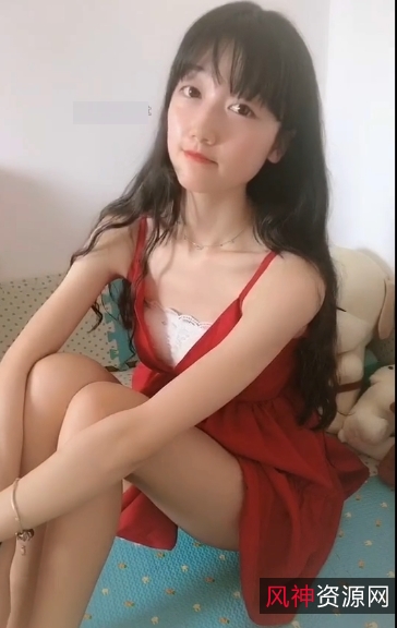 小晴:63万粉丝的快手博主,甜美的萌妹,精彩的舞蹈和搞笑视频