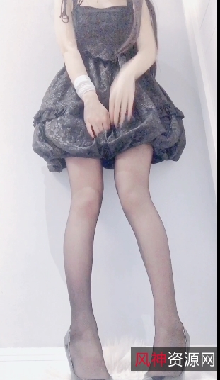 cuteli视频资源大合集性感网红cuteli的视频资源，43V+10.17G，惊喜yinluan和seqing！