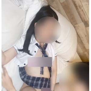 网红tsCDTANT与闺蜜ljy的欢乐时光：视频合集汇聚游乐园、婚礼等精彩片段