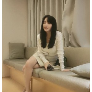 文轩探花精选3800软妹币换来高端车模特，高颜值大长腿小姐姐！