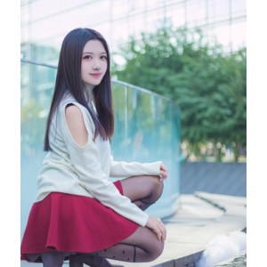 精选COS美女源纱希喵喵：梦想可以实现定制完整合集9V-2.2G，看尤物身材前车大灯，金主土豪雪白玉兔黑丝服装！