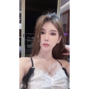 爆款网红但娜美精选大罩杯，高颜值美貌，神秘处一线天，颜值身材粉嫩撩人！