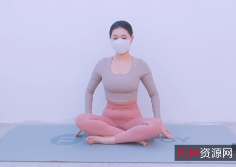 天美传媒寸止挑战7：瑜伽性解放，网红苏若雪带你进入美丽的世界！