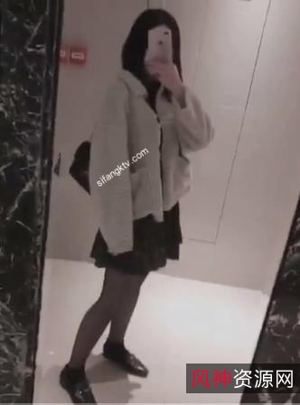 紫薇推特网红反差婊打P神器:Plas啪酱