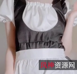 1V127M三连喷泉女仆游戏