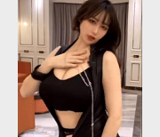 斗鱼精选颜值主播小九自拍F熊大长腿炮架17V2.8G