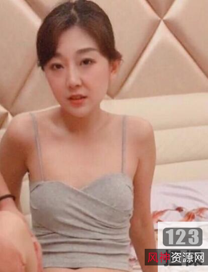 Mikic酱腿系列:胖子的花样自娱自乐!