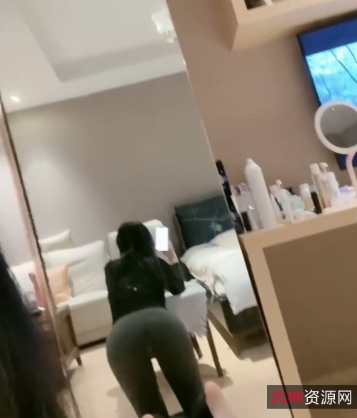 推特高颜水嫩一线天光“阴”某处视频下载