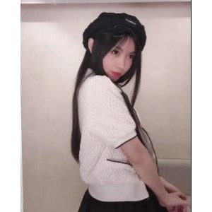 兔牙蛇蛇资源：可爱动人女友，时长44分钟，小视频7个