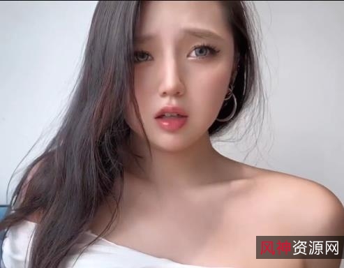 落地窗尤物,作者自拍,26分钟时长,唯美系风格