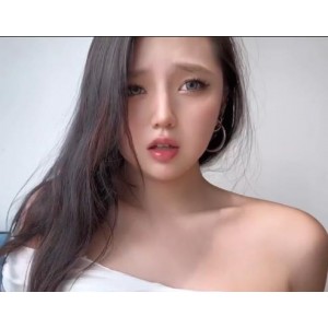 落地窗尤物，作者自拍，26分钟时长，唯美系风格