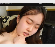 高松惠：拉拉队女孩白嫩小物件修正版视频精选