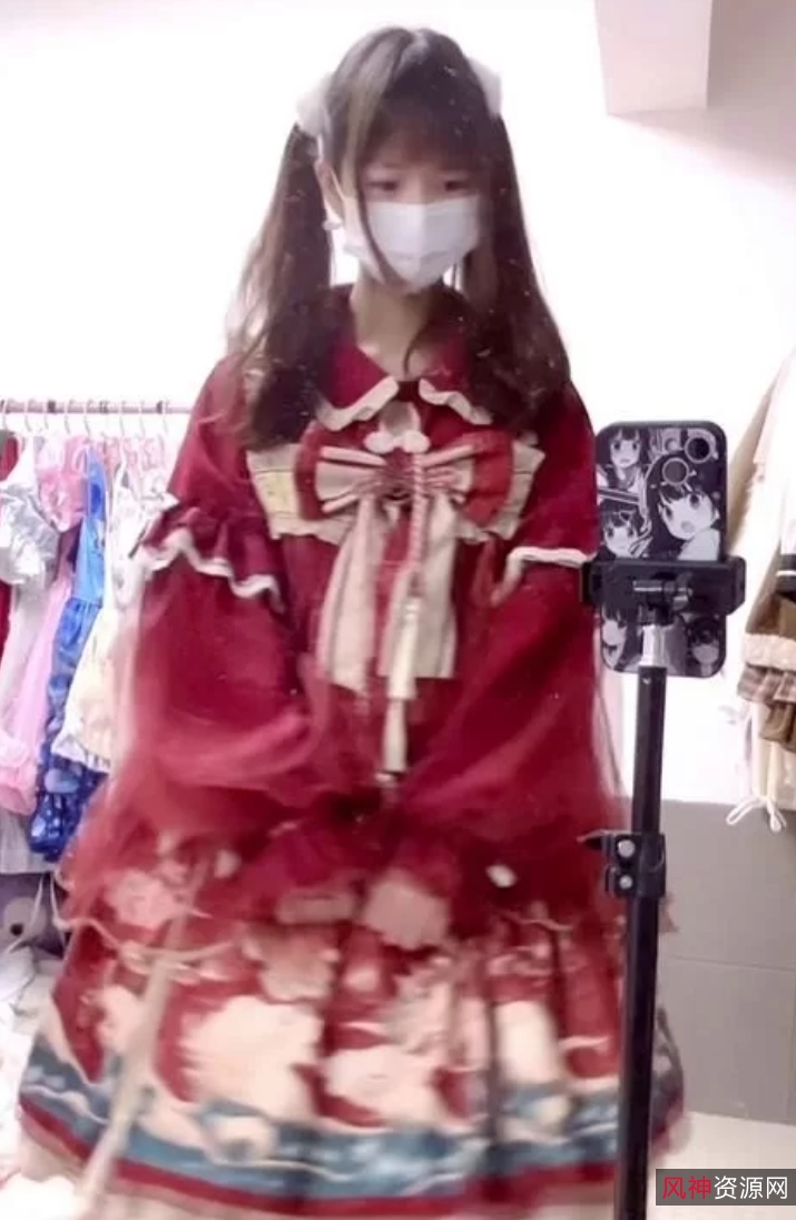 软软兔Lt774523412：995张图片154个视频，总104G，百度盘下载解压，手机软件解压，魅力无限