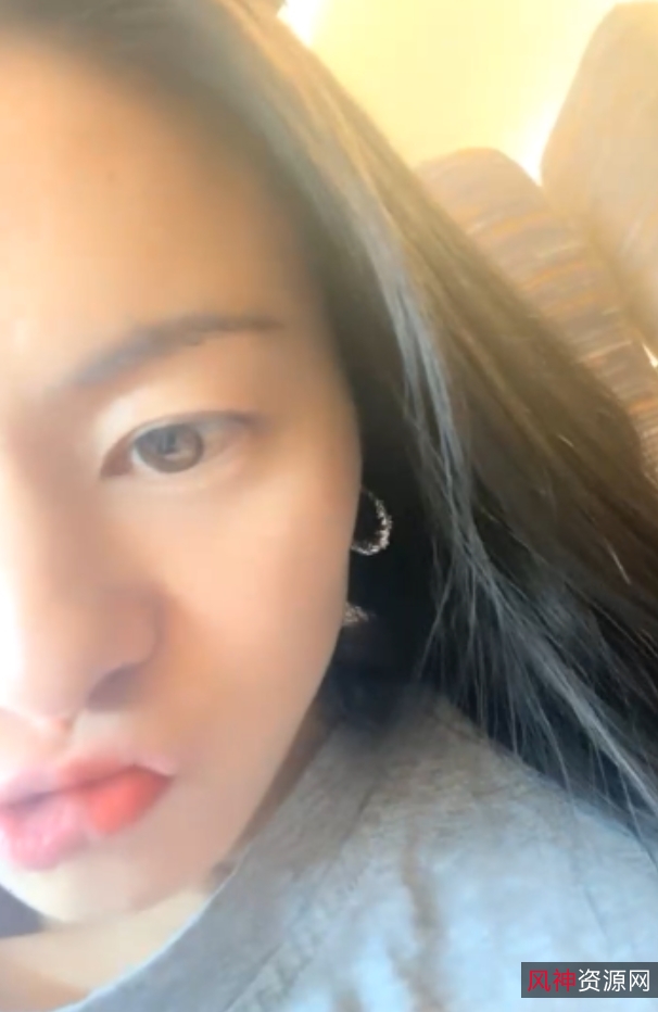 高铁约会妖娆宝贝：奥迪车上嘴艺大比拼，2.3G视频下载解压