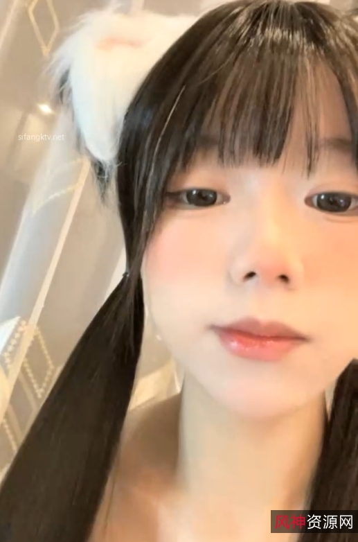 福利姬学生妹妹子装扮,V+9G视频《吃一口小布丁》,百度盘下载,解压密码本站