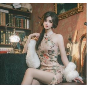 鹿八岁baby特工的堕落2V-3G图集，颜值修图身材素的，下载观看