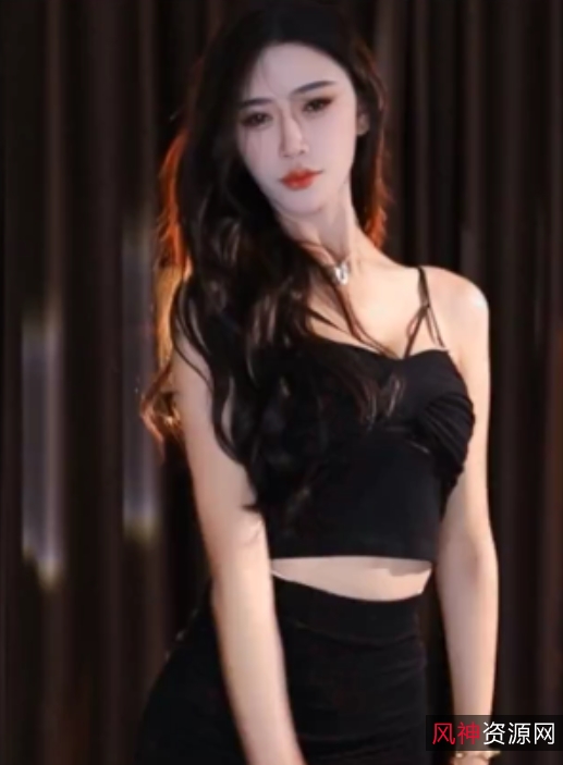 虎牙女主播长腿兮兮十一月热舞小合集,10V+3.5G视频火爆上贤妗