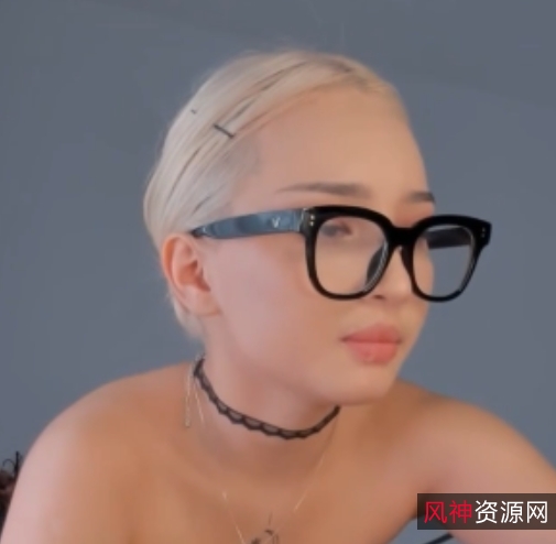 高颜值女神Asuna_Love自行打包直播表演视频，精彩剪辑无尿点，百度盘4V+2.4G，身材颜值双丰收