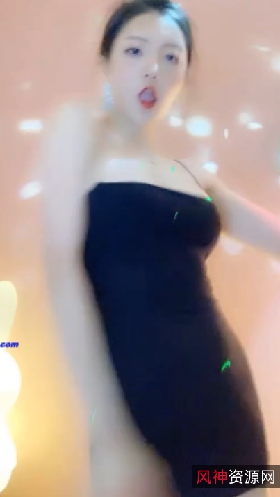 《千岁热舞骚到极致自录剪辑版41V/1.76G》