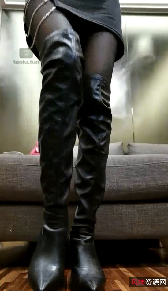 错的精彩合集，让观众们尽情享受芷晴带来的直播乐趣！