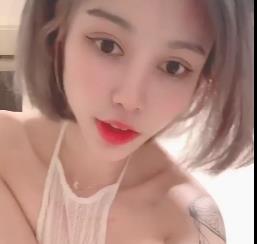 现了自己的勇气和正义感，不怕渣男的报复，勇敢地曝光了真相。她的行为非常NC，但也让人感到钦佩。异地恋的故事总是充满着心机和戏剧性，而豆姐韩士博的故事更是让人触目惊心。让我们一起来看看这位刺青美女的完美身材和非常NC的报复行动吧！