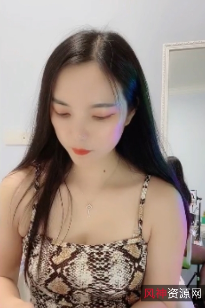 花椒蜜桃大美美：15v2.3g视频作品，百度ED2K收藏26次