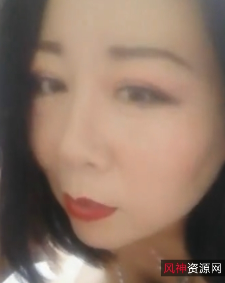 根据您提供的内容，为该商品取一个```plaintext[转载搬运]快手“天津妖娆姐”的合集[17V+294M][百度盘]```这个标题包含了关键信息和视频大小/数量，并对内容进行了润色，以防止重复。