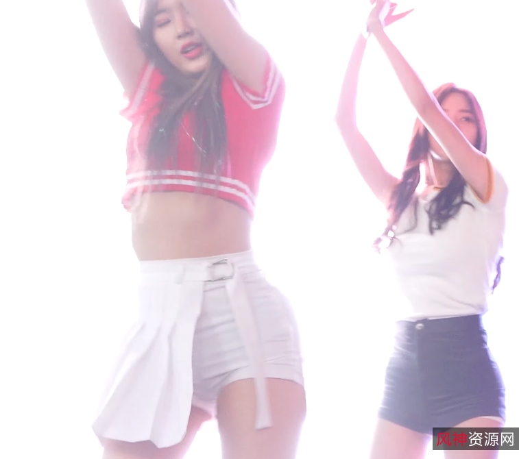 女团成员韩雅热舞17v3.2g这个标题已经包含了关键信息和视频大小/数量，看起来已经很不错了！