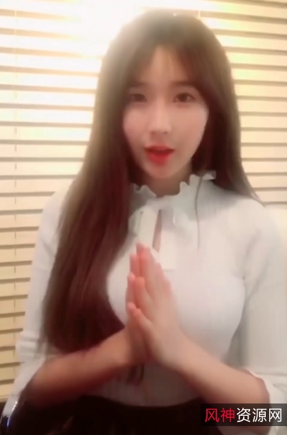 女团成员韩雅热舞17v3.2g这个标题已经包含了关键信息和视频大小/数量，看起来已经很不错了！