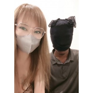 深圳老黑与银色伙伴的5P之旅在深圳这座现代化城市中，老黑和三位银色伙伴展开了一场名为“银四人游”的旅程。视频时长为5P，总计371v773g。这段引人注目的视频已被收藏198次，甚至在百度上有搜索记录。老黑是这个故事的主角，他带领着银色伙伴们探索深圳的风土人情。在旅途中，发生了许多有趣的事情，其中一幕是当老黑的鱼线意外触碰到了高压线，引发了一系列意外事件。他们声称这段视频可以用于商务活动，展示了深