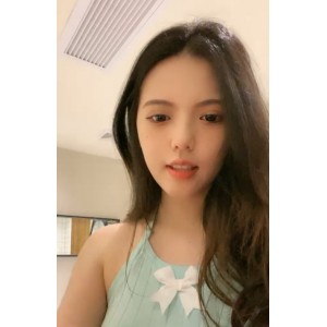 活泼学生妹小辰吾妮5v+直播福利，精彩聊天节目与轻松尺度，视频数量有限，快来下载收藏！