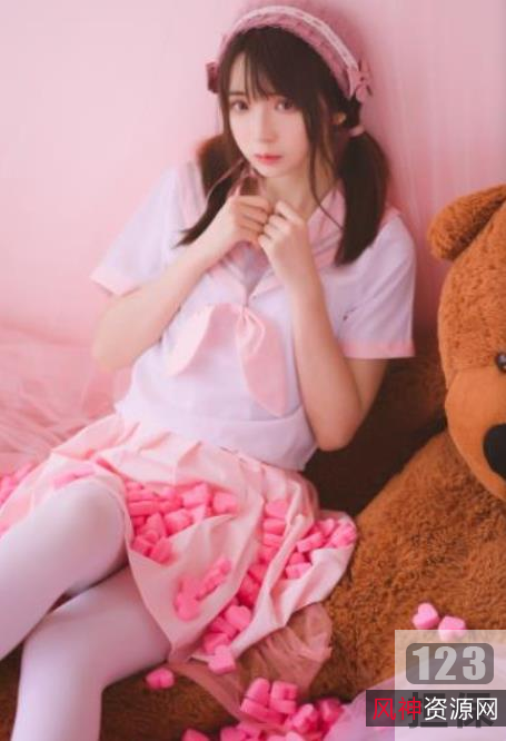 浮力姬虎牙小奶猫：5.8G资源推荐，水汪汪大眼睛野性难驯