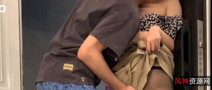 久妖大神原版高清作品合集：成熟性感新婚妻子修长美腿黑丝，5V5GB下载观摩学习