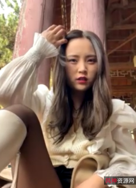 《LoveLynn男厕奇怪玩具秀：241.4g的收藏之旅》