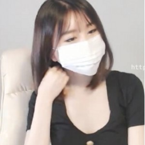 李荷艺主播韩国视频合集第347期，76G超值单下收藏，精彩每一V尽在掌握！