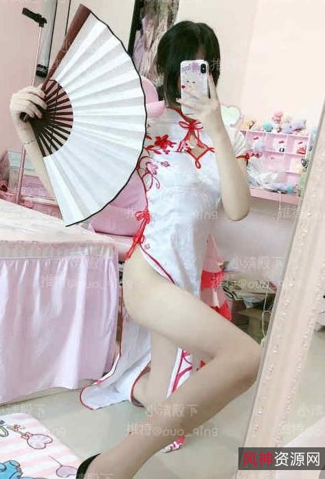 高颜值FL姬小清殿下紫色汉服合集88V9.5G，模特级别的诱惑力与性感姿势