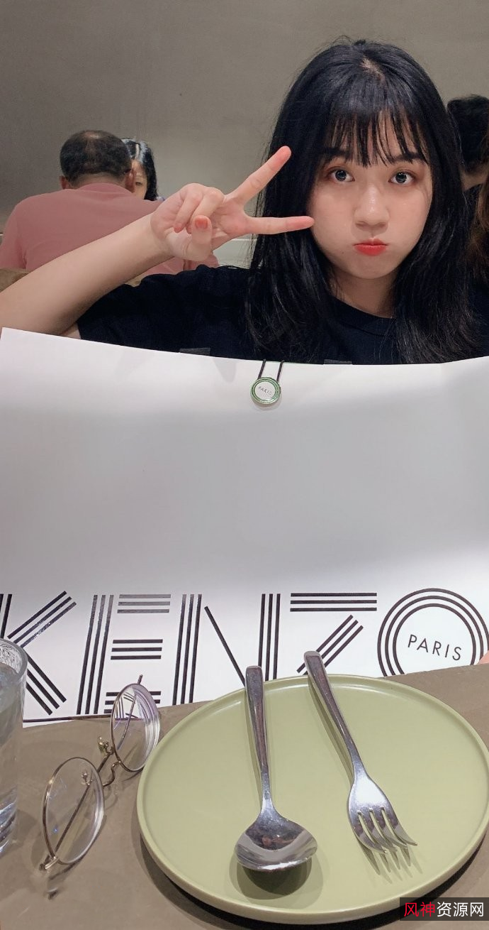 高颜值学生龚倩莹私密资源合集6V782M，绯闻视频泄露