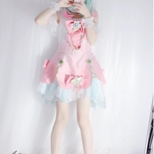 百度+ED2K小灵酱粉嫩福利姬大合集20v2G含吞喉特写围裙湿身彩蛋