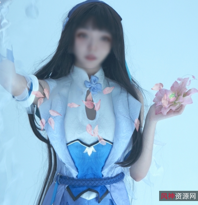 推特李露王者COS热辣诱惑54部2.35G珍藏版