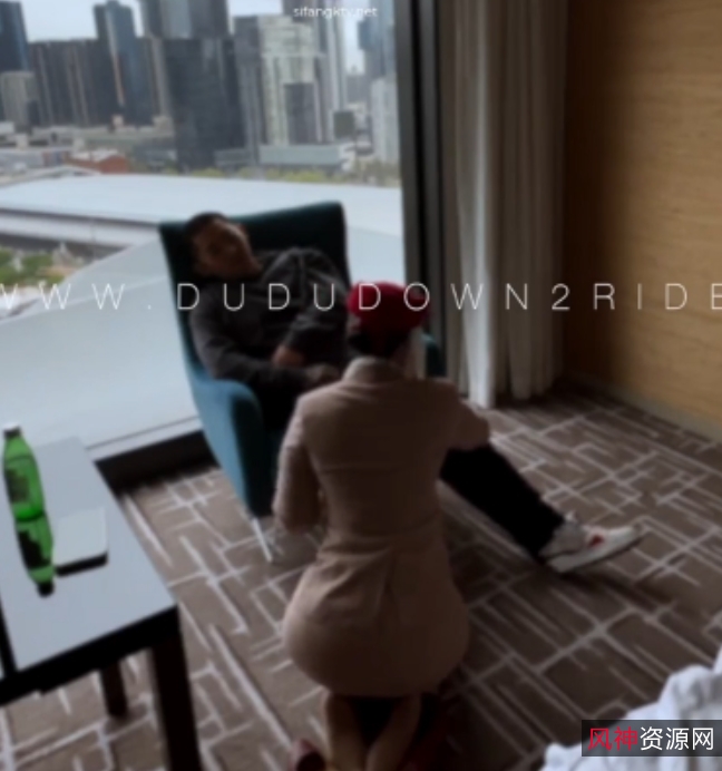 down2ride大神dudu冲上云霄系列空姐题材2部2.34G极致珍藏